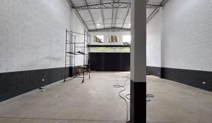 Galpão para Locação em Boituva, PORTAL VILLE JARDINS, 3 banheiros, 3 vagas