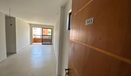 Aptº no Bessa, a 100m da praia, com 75,60m² (03 quartos sendo 01 suíte) e 01 vaga de garagem.