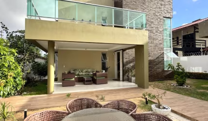 Linda Casa a 400m da praia em Intermares. Um sonho de moradia.