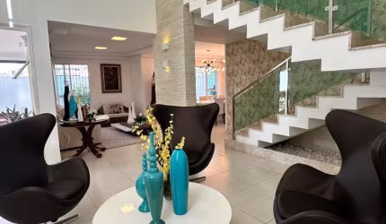 Linda Casa a 400m da praia em Intermares. Um sonho de moradia.