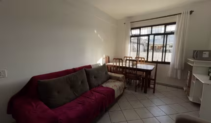 Apartamento térreo Canasvieiras 3 quadras da praia