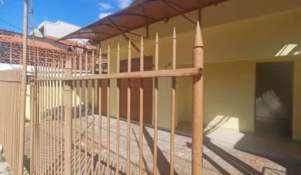 Casa Térrea com 3 Dormitórios