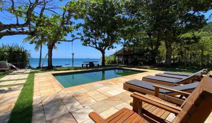 Casa Alto Padrão em Toque-Toque Grande, São Sebastião/SP