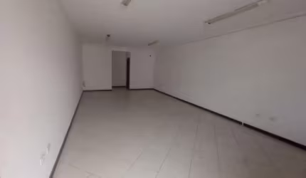 Sala Comercial em Centro, São Sebastião/SP
