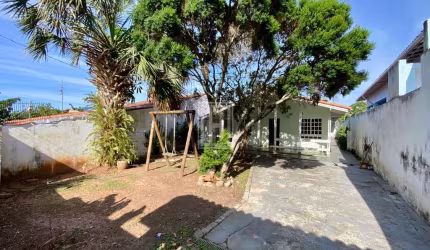 Casa Madeira em São Francisco da Praia, São Sebastião/SP