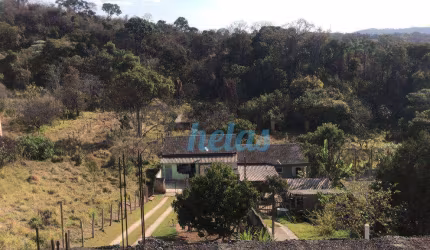CASA À VENDA DE 191 m², 03 DORMITÓRIOS, ÁREA DE CHURRASQUEIRA POR R$ 460.000,00 NA CIDADE DE ATIBAIA!