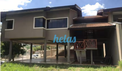 CASA DE ALTO PADRÃO À VENDA COM 445,63 m² DE ÁREA CONSTRUÍDA, 04 SUÍTES, POR R$ 1.850.000,00 EM  ATIBAIA/SP