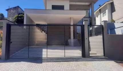 CASA COM 220m² À VENDA POR R$ 1.750.000,00 NO CONDOMÍNIO PARQUE ARCO ÍRIS - ATIBAIA/SP.