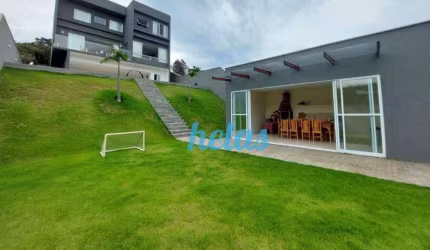Casa Mobiliada com 3 dormitórios à venda, 380 m² por R$ 1.600.000 - Jardim Centenário - Atibaia/SP