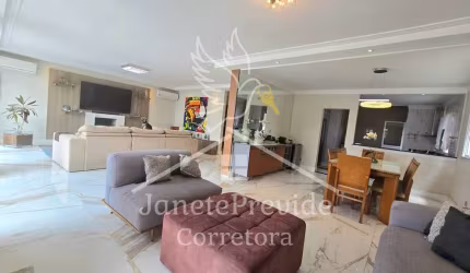Casa à venda, 4 quartos, piscina, Alphaville,  Santana de Parnaíba-SP