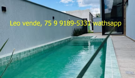 Linda casa Sim, 4 suítes, closet, piscina e goumert