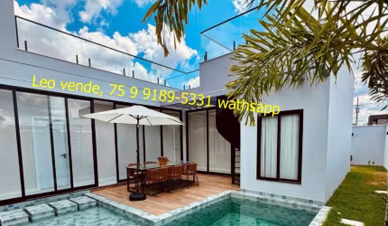 Linda casa no Alphaville, 3 suítes, piscina, mobiliada