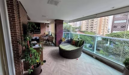 Apartamento a venda no Bairro Jardim em Santo André, com 194m².