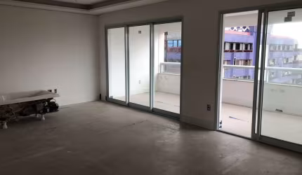 Apartamento a venda no Bairro Jardim em Santo André, com 190m².