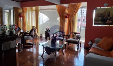 Apartamento a venda no Bairro Jardim em Santo André com 240m².