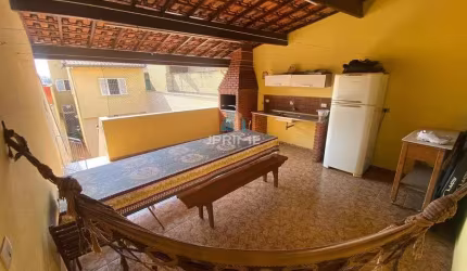 Sobrado a venda na Vila Humaitá em Santo André, com 220m².