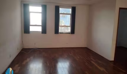 Sala comercial a venda e locação no Centro em Santo André, com 100m².