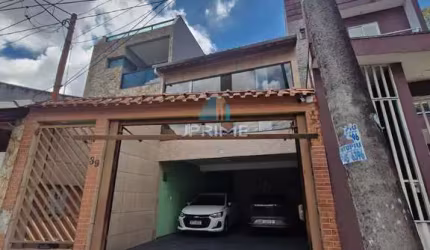 Sobrado a venda no Parque Gerassi em Santo André, com 220m².