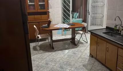 Sobrado à venda no Parque novo oratório em Santo André- SP, com 172m².