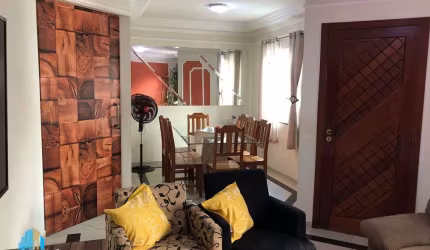 Casa em condomínio a venda no Parque Bandeirante  em Santo André, com 188m.