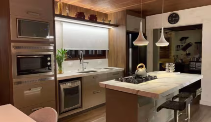 Casa com 2 quartos à venda na Rua Tenente Luiz de Oliveira Quadros, Boneca do Iguaçu, São José dos Pinhais por R$ 850.000