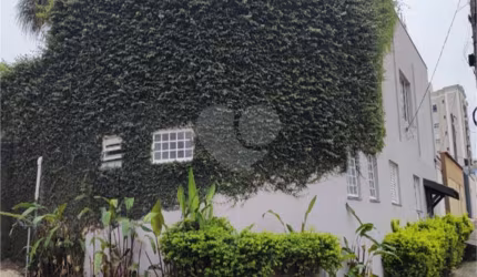 Sobrado com 2 quartos à venda em Jardim Santiago - SP