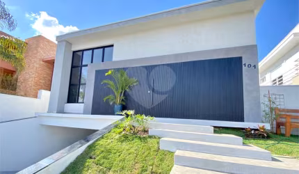 Condomínio com 4 quartos à venda em Altos Da Bela Vista - SP