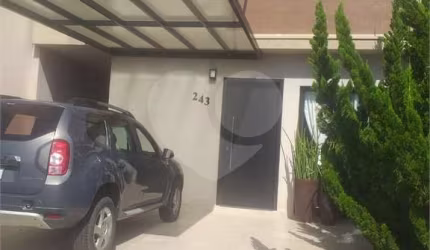 Condomínio com 3 quartos à venda em Parque Residencial Indaiá - SP