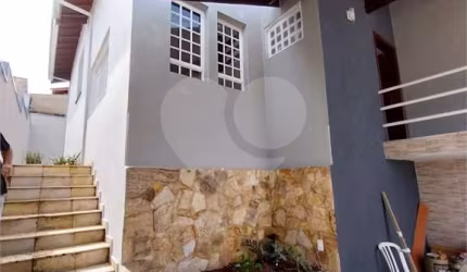 Casa com 3 quartos à venda em Jardim Regente - SP
