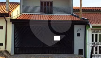 Sobrado com 3 quartos à venda em Jardim Adriana - SP