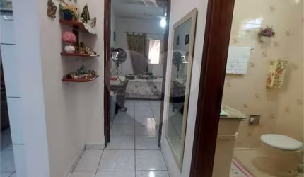 Casa térrea com 2 quartos à venda em Jardim Renata - SP