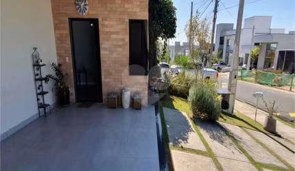Condomínio com 3 quartos à venda em Jardim Bréscia - SP