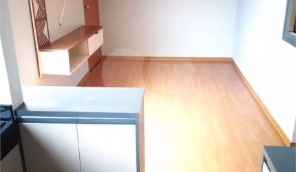 Apartamento com 2 quartos à venda ou para locação em Parque Campo Bonito - SP