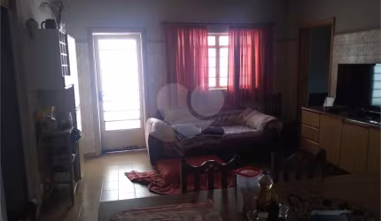 Casa térrea com 3 quartos à venda em Jardim Rossignatti - SP