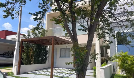 Condomínio com 3 quartos à venda ou para locação em Parque Residencial Indaiá - SP