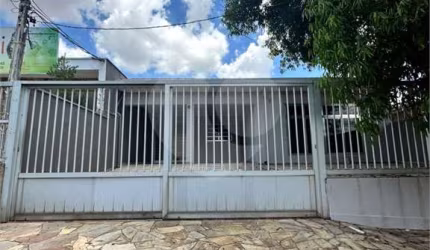 Casa térrea com 3 quartos à venda em Jardim Do Sol - SP