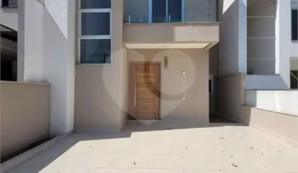 Condomínio com 4 quartos para locação em Parque Residencial Indaiá - SP