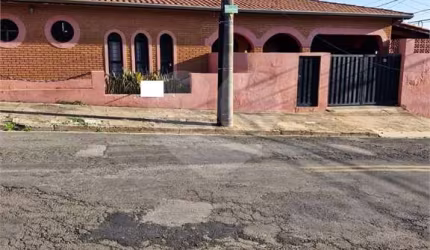 Casa com 3 quartos à venda em Centro - SP