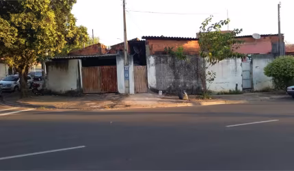 Terreno à venda em Jardim Rêmulo Zoppi - SP