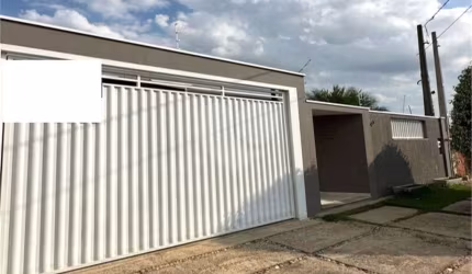 Casa térrea com 3 quartos à venda ou para locação em Jardim Bela Vista - SP