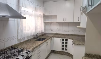 Casa com 3 quartos para locação em Jardim Bom Princípio - SP