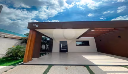 Condomínio com 3 quartos à venda em Jardins Do Império - SP