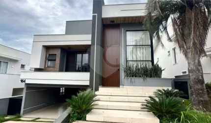 Condomínio com 3 quartos à venda ou para locação em Altos Da Bela Vista - SP
