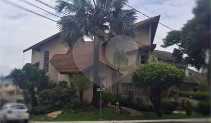 Condomínio com 6 quartos à venda em Aqui Se Vive - SP