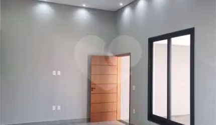 Casa com 3 quartos à venda em Jardim Bom Sucesso - SP
