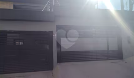 Sobrado com 3 quartos à venda em Jardim Pau Preto - SP