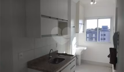 Apartamento com 3 quartos à venda em Jardim Santiago - SP