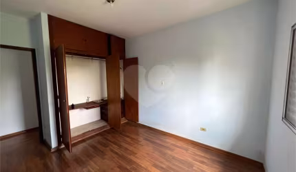 Casa com 3 quartos à venda em Vila Aurora - SP