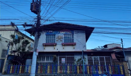 Casa comércial para alugar com 6 quartos 3 banheiros 4 vagas na Rua Olegário Maciel