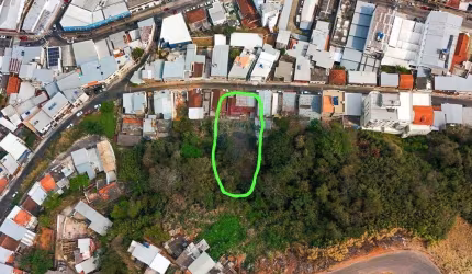 Terreno com Galpão - Ótimo para empreendimentos !